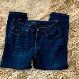 Women’s cropped Tahari Jeans